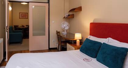 RH Charming Apartment São Victor