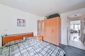 House | 1 bedroom, Internet - Comfortable 1 bed Near Deptford Station (London)