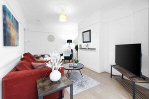 Family House, Patio | Living area | 42-inch Smart TV with digital channels, Netflix, streaming services - Spacious 4 Bed Semi-Detached Hse  (Stanmore)