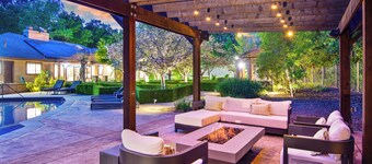 Court & Vines Wine Country Estate