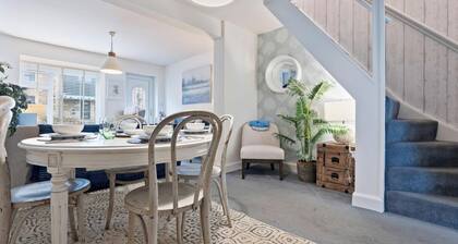 Seagull Cottage - with free parking!