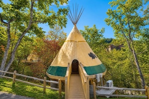 Exterior - Unique Glamping + Resort Fun access •Sleep 4 (Sevierville)