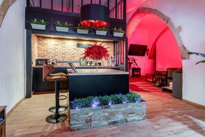 Interior - Love Room 70m² with Private Spa in the Heart of Salon-de-Provence (Salon-de-Provence)