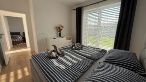 Room - AC family house with garden and jacuzzi, Dunajská Lužná 1B (Bratislavský kraj)