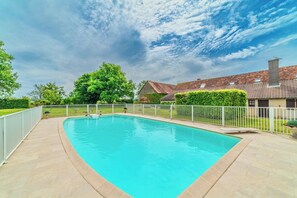 Pool - Charming farmhouse with swimming pool - calm & nature (Gueugnon)