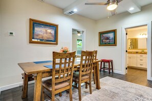 House (3 Bedrooms) | Interior - Ultimate Stockyards Base! Home w/ Bonus Apartment (Fort Worth)