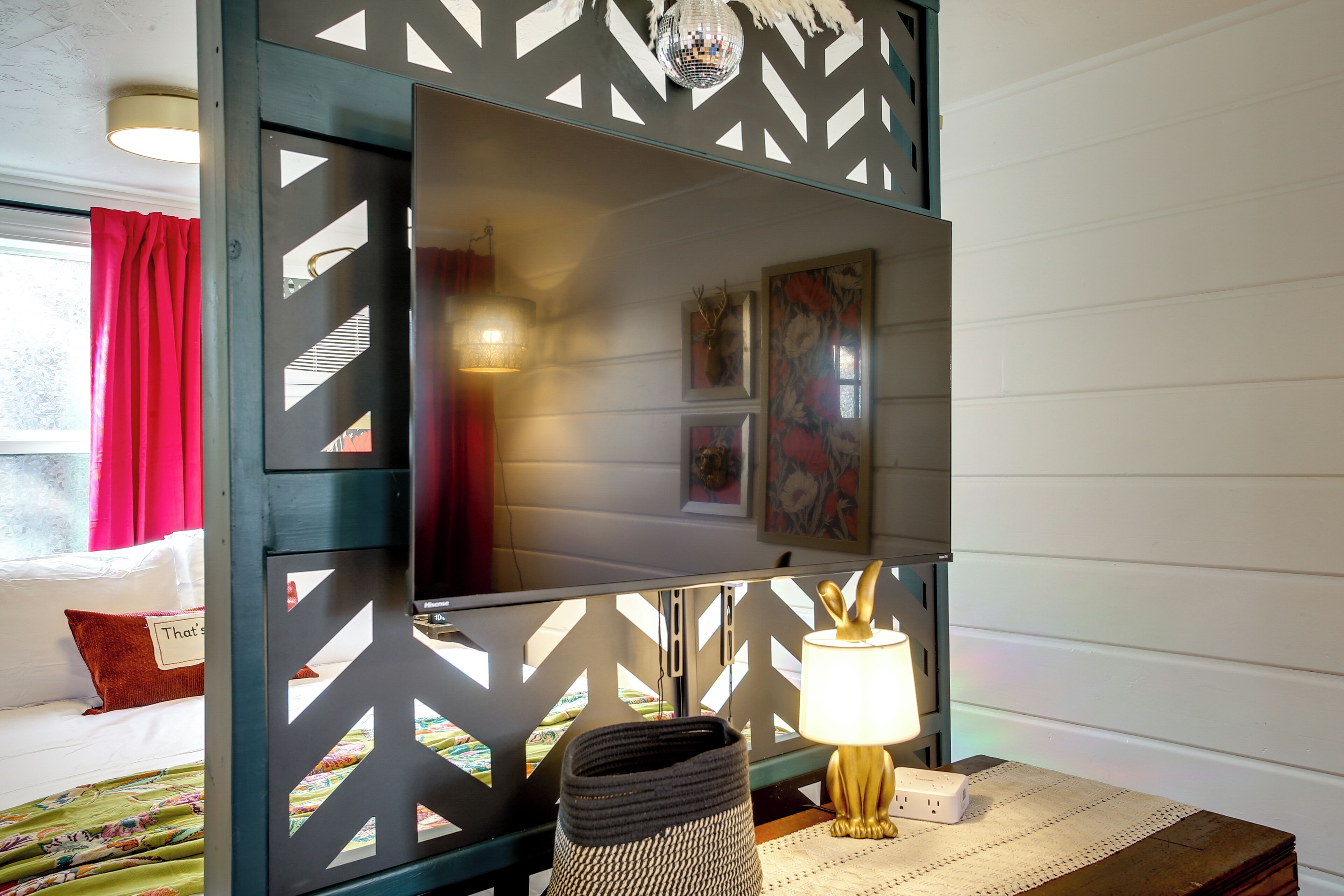 المنشأة من الداخل