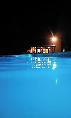 Pool. Modern Country House in front of Araucaria Polo in Sdor Maria, Lobos with breakfast