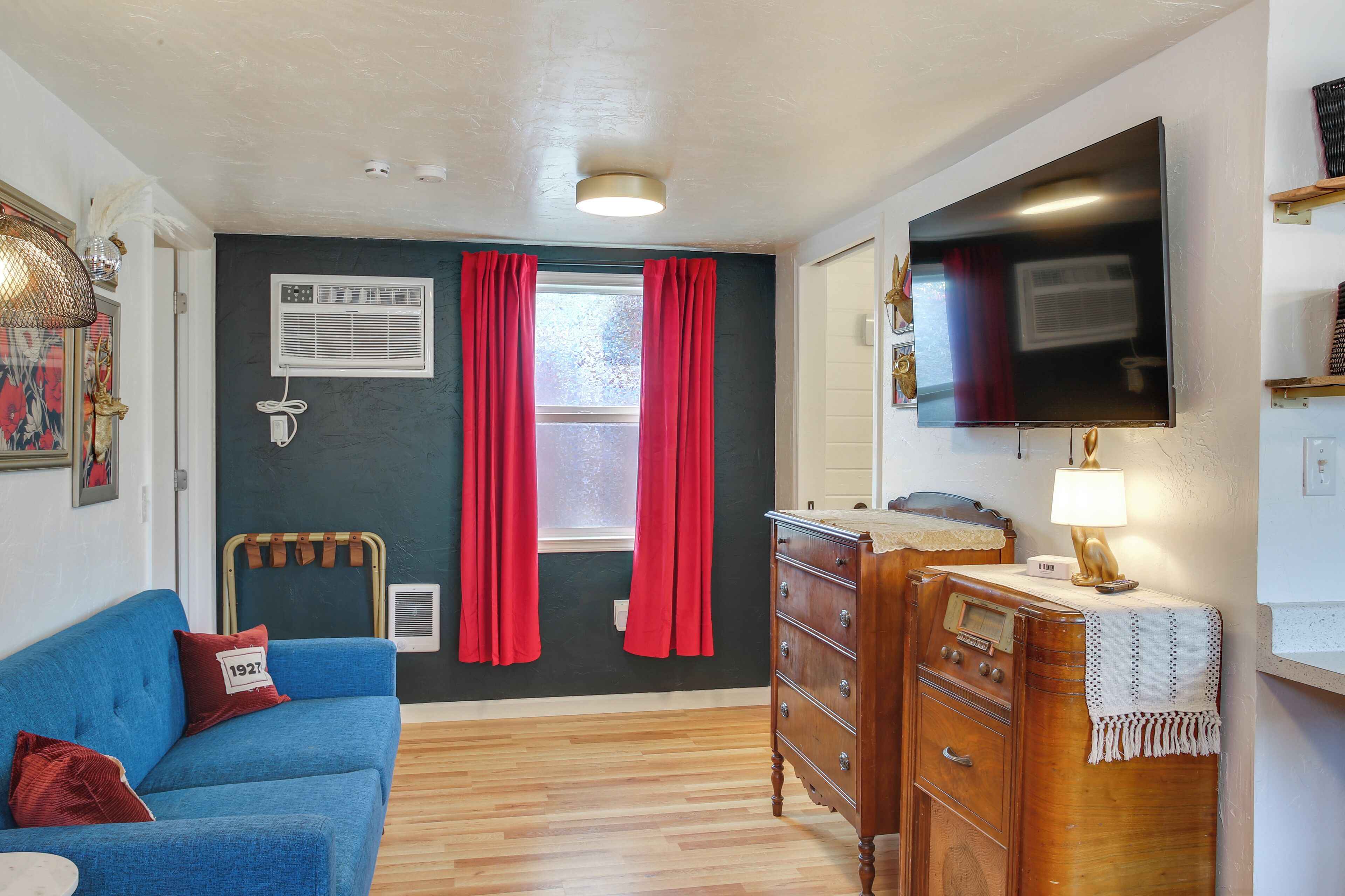 Apartment (1 Bedroom) | Interior