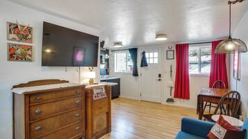 Apartment (1 Bedroom) | Interior
