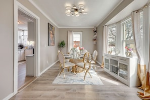 Apartment (3 Bedrooms) | Interior - Free Parking! Townhome 3 Mi to Dtwn Rochester (Rochester)