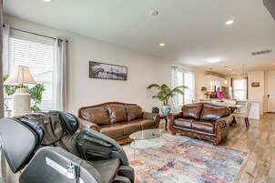 House (3 Bedrooms) | Front of property