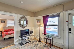 Apartment (6 Bedrooms) | Interior - Walkable Group Getaway in Bisbee: 4-unit Bundle! (Bisbee)