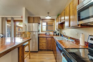 Apartment (2 Bedrooms) | Interior - Steps to the New Angel Express Lift! Fun Condo (Angel Fire)