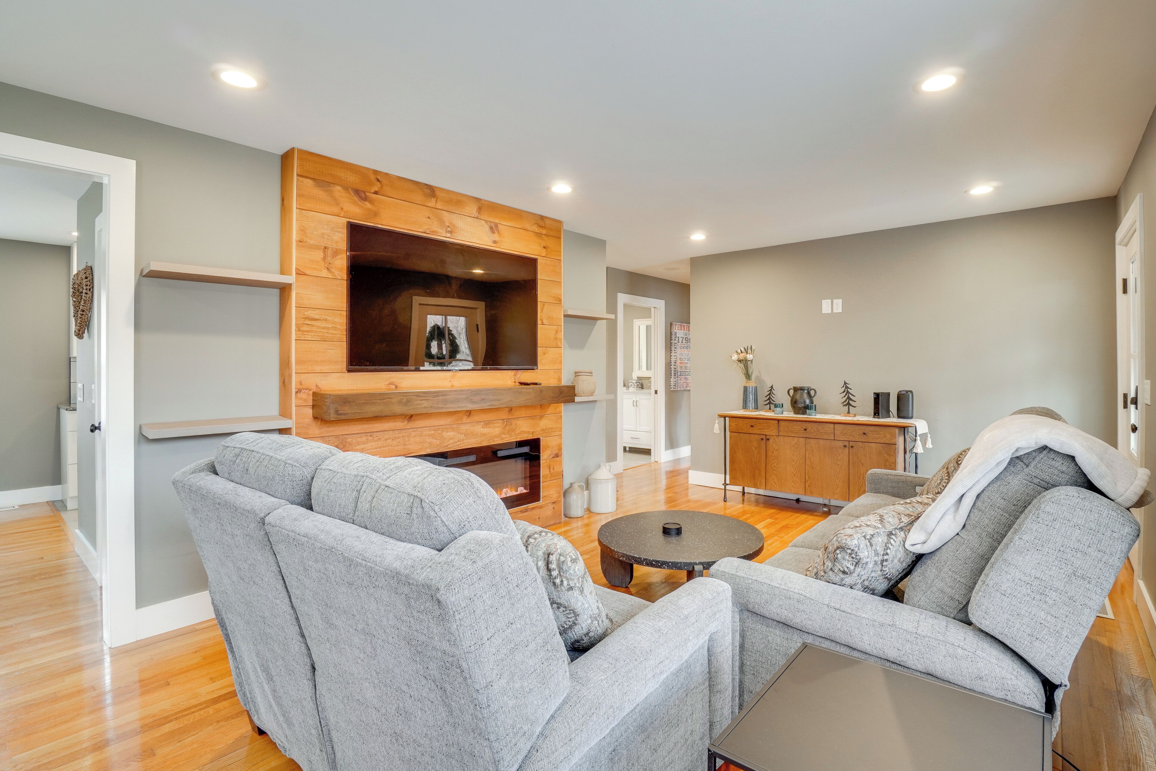 House (3 Bedrooms) | Interior