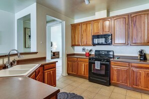 House (3 Bedrooms) | Interior - 5 Mi to Catalina State Park! Desert Haven w/ Views (Tucson)