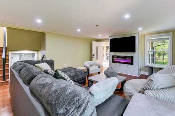 House (2 Bedrooms) | Front of property