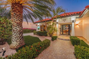 Exterior - Boutique Villa w/ Private Pool Near Arashi Beach (Noord)