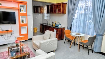 Lyxlägenhet - luftkonditionering - utsikt mot bergen | Vardagsrum