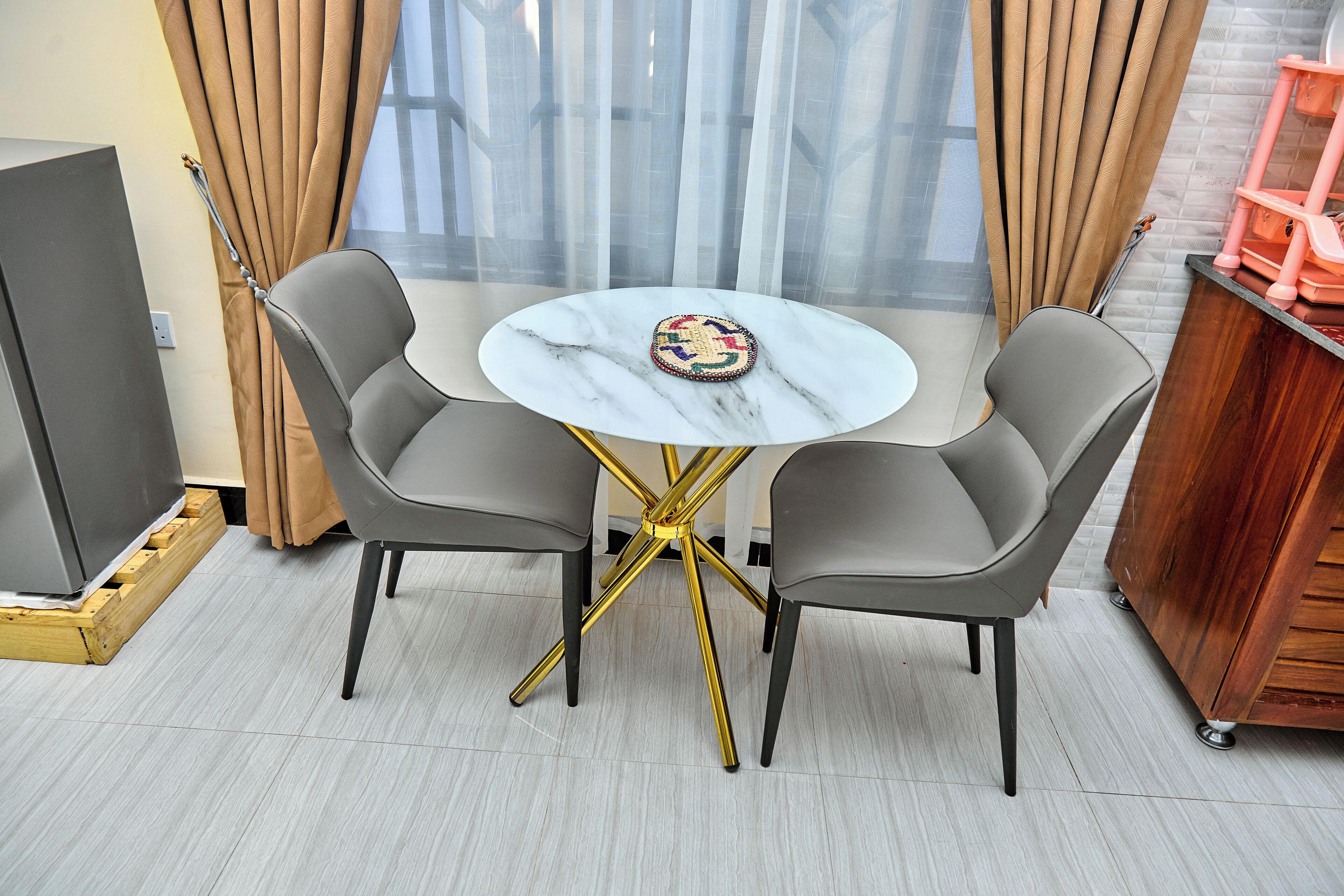 ลักซ์ชัวรี่อพาร์ทเมนท์, เครื่องปรับอากาศ, วิวภูเขา | ภายใน