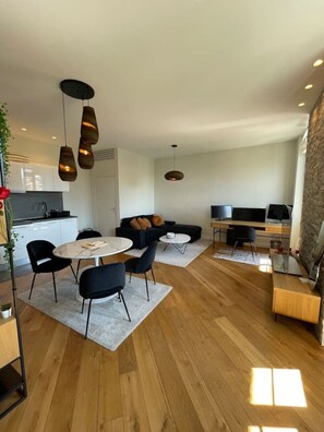 Interior - Villa Katerina - Luxury Apartment (Nice)