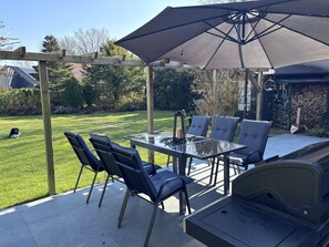 Outdoor dining - Kleine Karekiet | Vakantiehuis met ruime tuin (Zwiggelte)