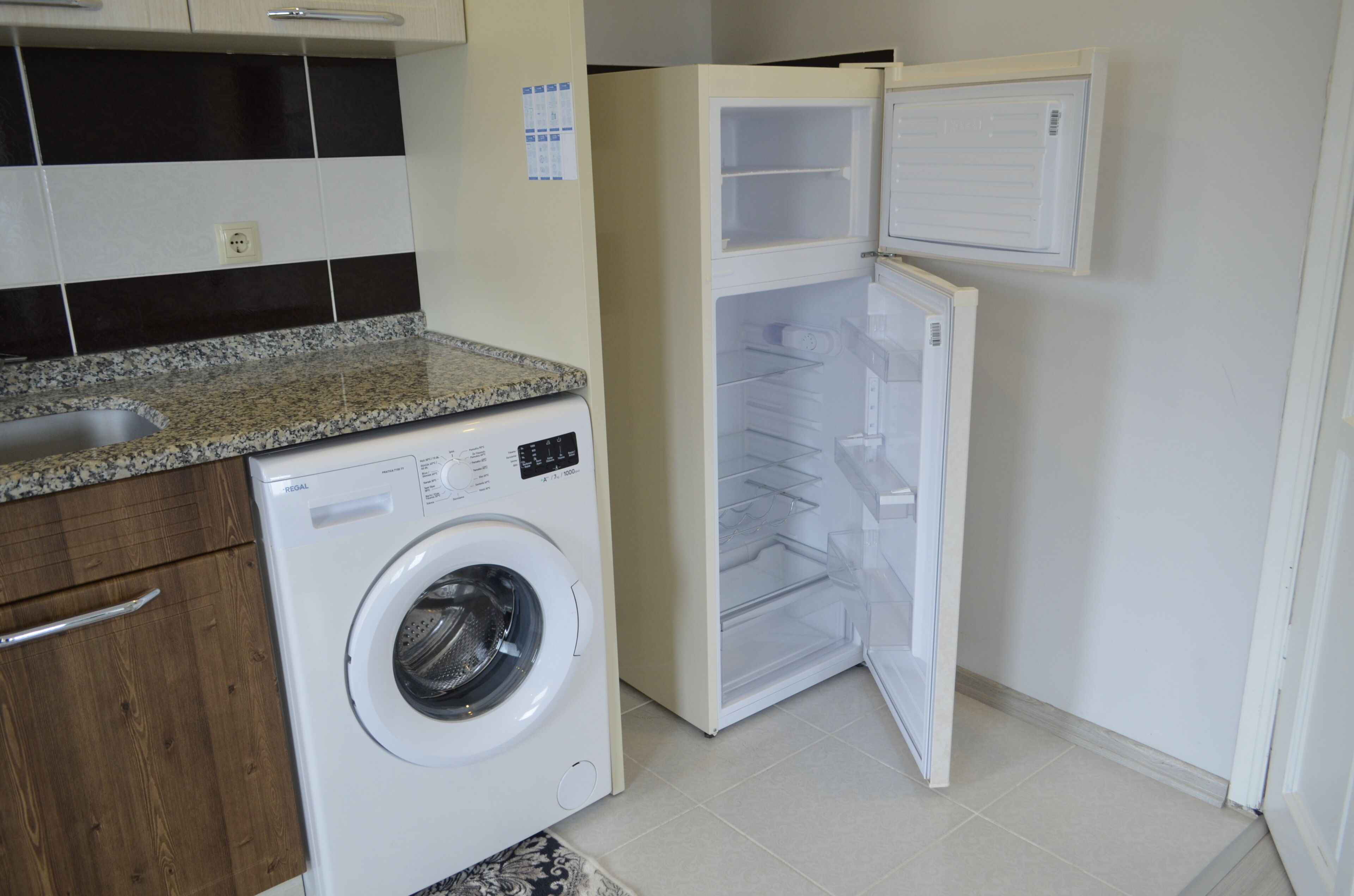 Family Room, Multiple Beds, Lake View | Interior