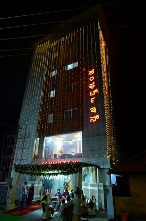 Exterior - comfort inn (Subramanya)