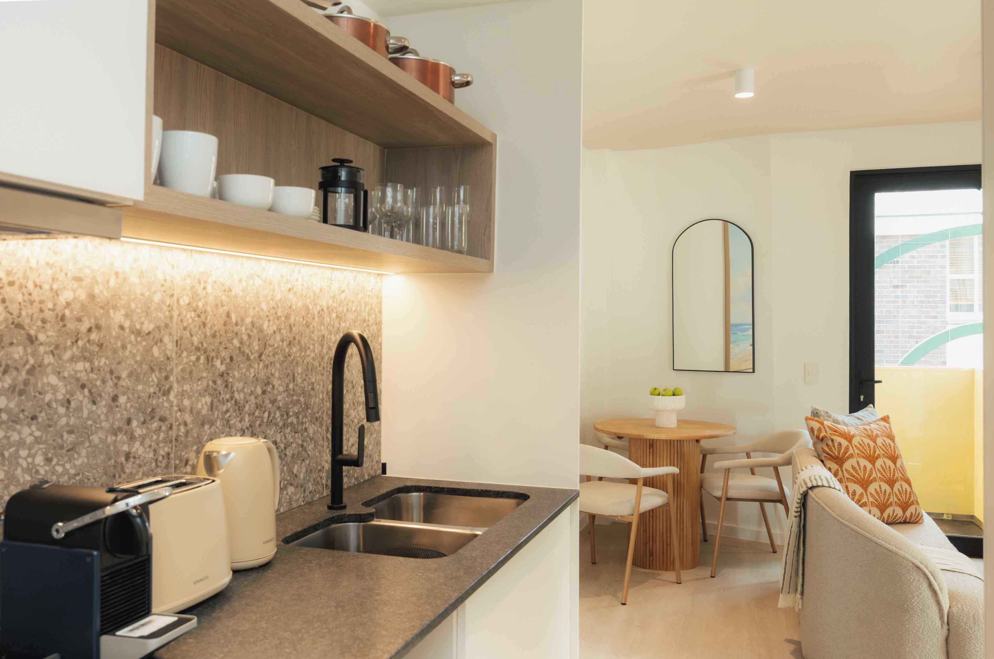 One-Bedroom Apartment | Coffres-forts dans les chambres, bureau