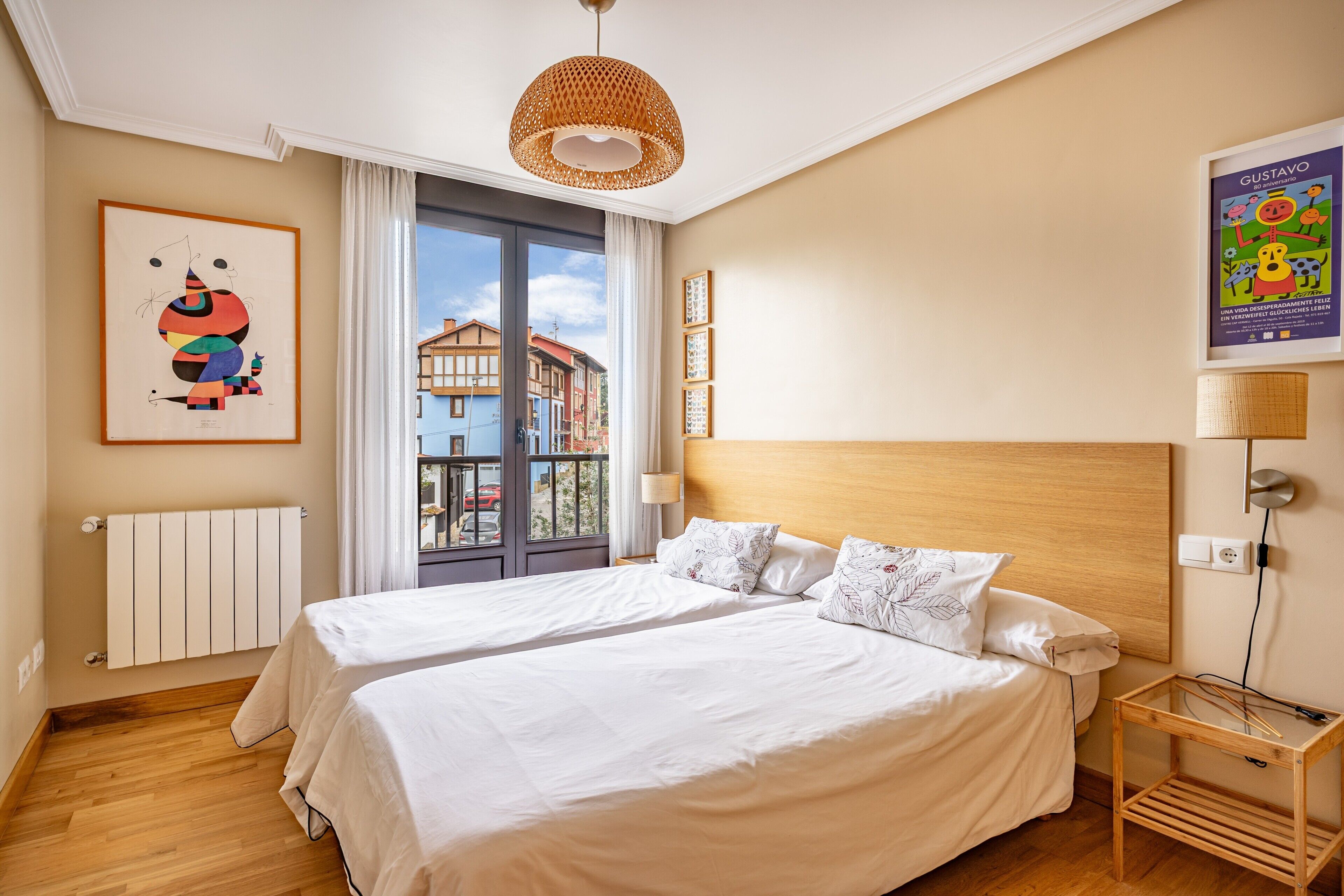 2 dormitorios, tabla de planchar con plancha, wifi y ropa de cama