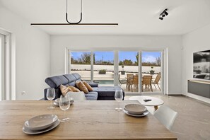 Dining - Villa Mia with private heated pool and sauna (Orbanići)