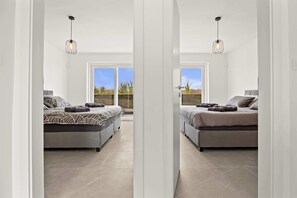2 bedrooms, iron/ironing board, WiFi, bed sheets - Villa Mia with private heated pool and sauna (Orbanići)