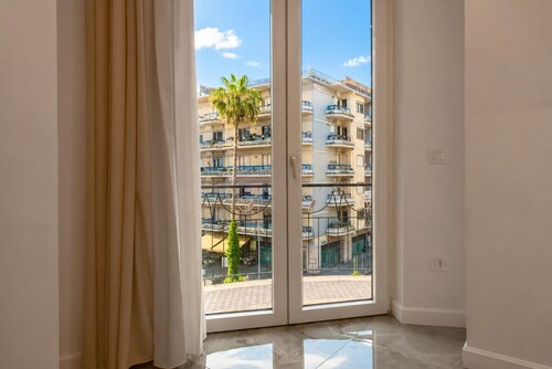 Lena Suites Sorrento