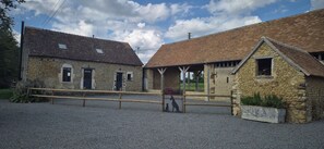 Exterior - Vrbo Property (Vivoin)