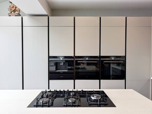 House | 2 bedrooms, Internet - 2 Private Ensuite Rooms Shared With Friendly Host (London)