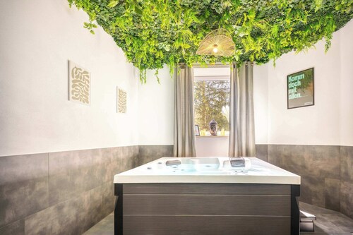 Villa Rheinsteig  Sauna-Whirlpool-Kino