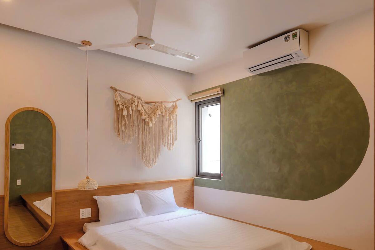 City-Doppelzimmer, 1 King-Bett, Stadtblick