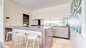 Dining - Mission on Mission~ Overlooking the town (Mission Beach)