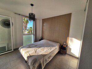 1 bedroom, WiFi, bed sheets, wheelchair access - Le Grand Large T2 air-conditioned 200 m beach, parking (Séte)