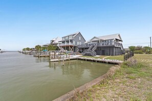 Exterior - Pier Pressure - 301 Port Royal St 3 Bedroom Home (Dauphin Island)