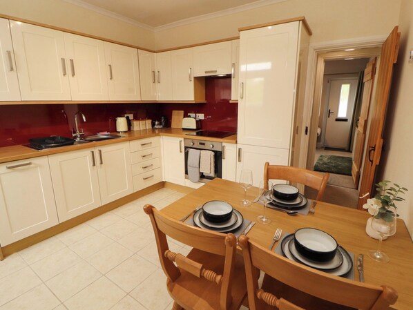 Cottage | Dapur peribadi | Mesin basuh pinggan mangkuk