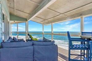 Property grounds - 🌴Pet Friendly | Beachfront | Slide from Deck to Beach | Antilles Beach Cottage (Cape San Blas)