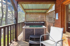 Bañera de hidromasaje exterior