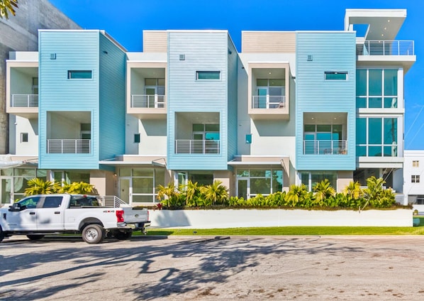 Exterior - Rosemary District Flat in Downtown Sarasota (Sarasota)