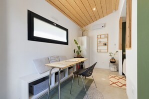 Dining - Cozy Room in Pian Médoc (Le Pian-Médoc)