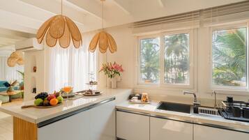 Deluxe Villa, Balcony, Courtyard View | Private kitchen | Toaster