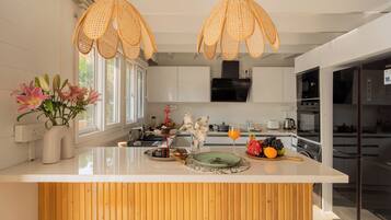 Vil·la Deluxe, balcó, vistes al pati | Cuina privada