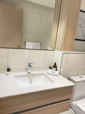 Chalet, 2 Schlafzimmer, Meerblick | Badezimmer
