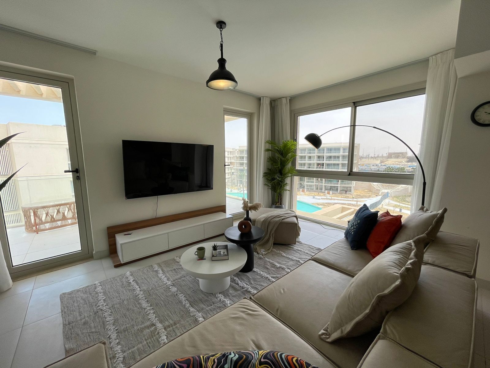 Chalet, 2 Bedrooms, Sea View | Living area