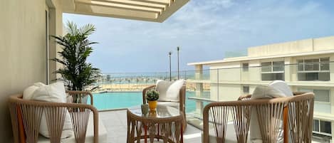 Chalet, 2 Bedrooms, Sea View | Terrace/patio